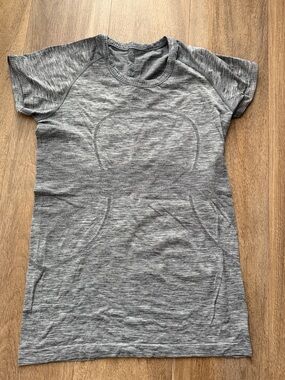 lululemon Swiftly Tech Short Sleeve Crew Shirt